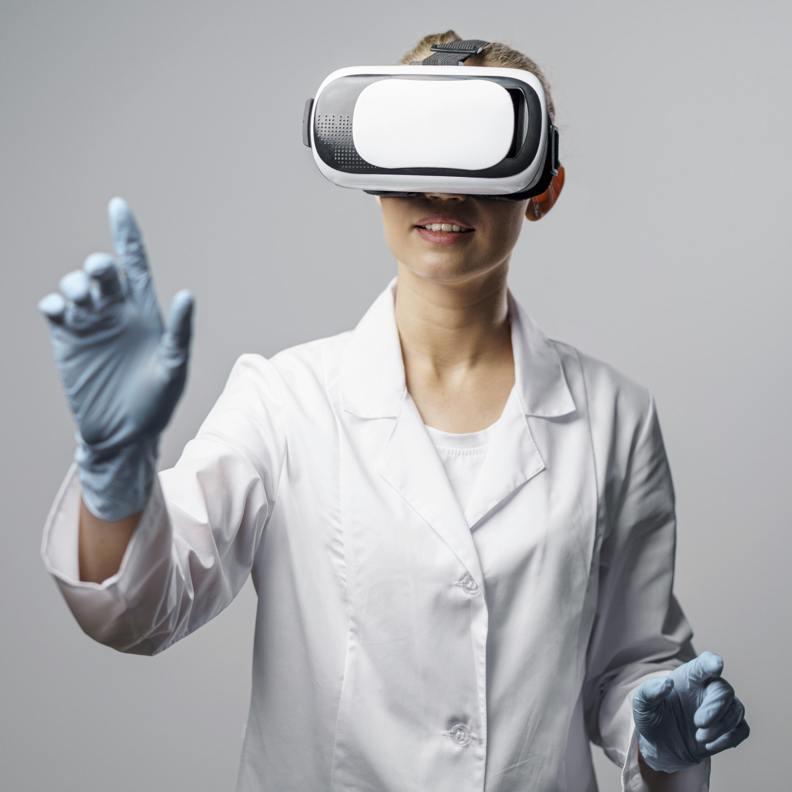 The Best Uses of Virtual Reality in Healthcare: Enhancing Patient Care and Medical Training l WTT Solutions